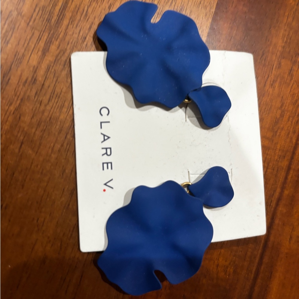 Clare V Bold Blue Floral Earrings. NWT. - Picture 3 of 4